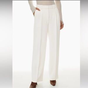 NWT Aritzia Effortless Pant White